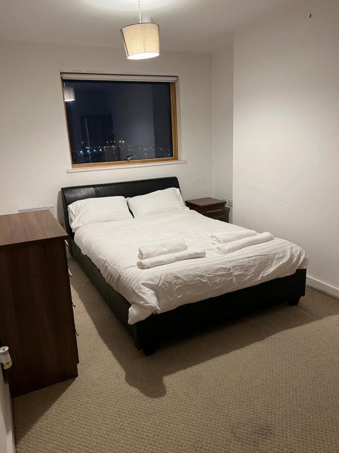 Bigkings Stylish 2 Bedroom Apartment With Free On Street Parking 맨체스터 외부 사진